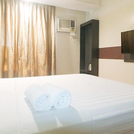 Lorenzzo Suites Hotel Makati City Екстериор снимка