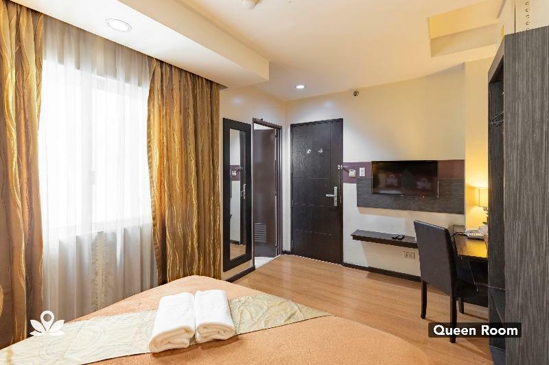 Lorenzzo Suites Hotel Makati City Екстериор снимка