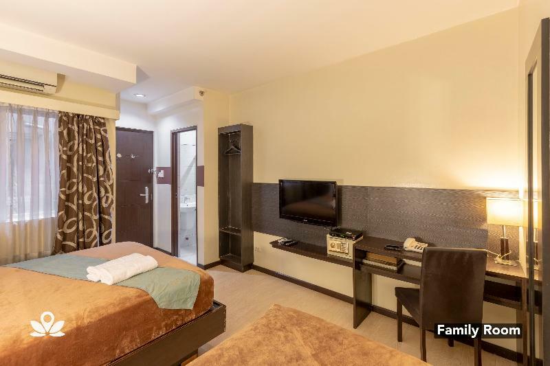 Lorenzzo Suites Hotel Makati City Екстериор снимка