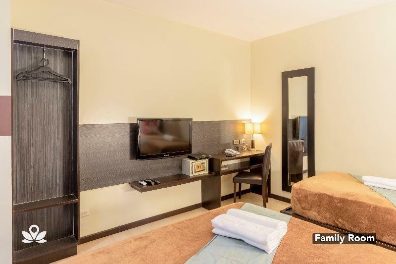 Lorenzzo Suites Hotel Makati City Екстериор снимка